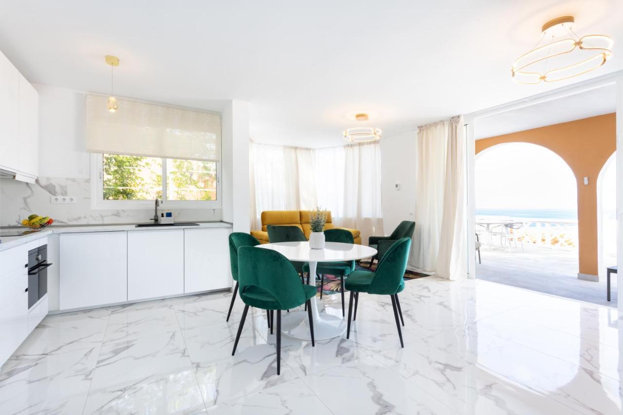 Elysium Ocean Villa Адехе Екстер'єр фото